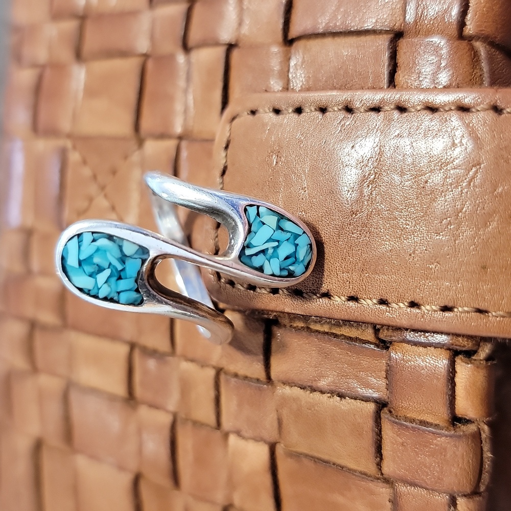 Vintage Sterling Silver Native Turquoise Ring - Picture 6 of 9